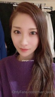 受欢迎的风俗女孩准备好被操，穿着中式服装，带着跳蛋进来